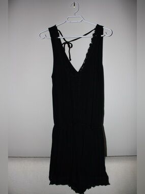 Black Sleeveless V-Neck Tie-Back Romper